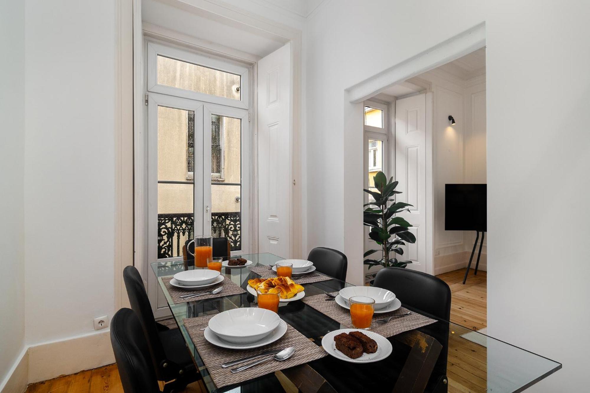 Whome Elegant In Lisbon's Historic Bairro Alto Apartment Lissabon